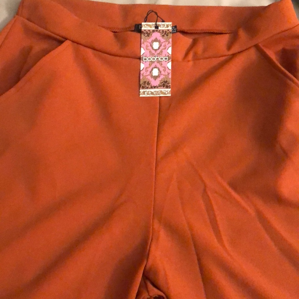 Boohoo Trousers Color Rust